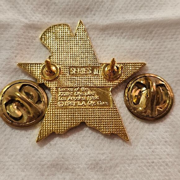 1984 Las Angeles Olympic Game Pin - Picture 2 of 2